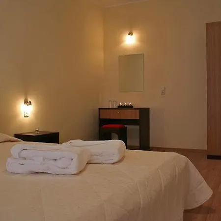 Sunrise Club Apart 3*