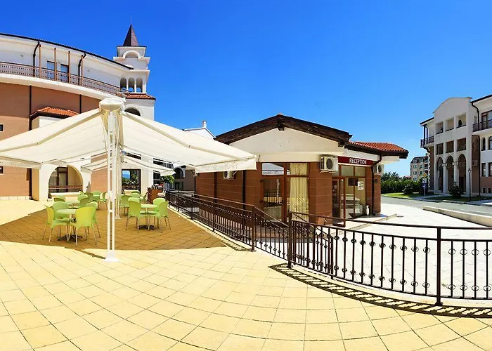 Sunrise Club Apart Равда