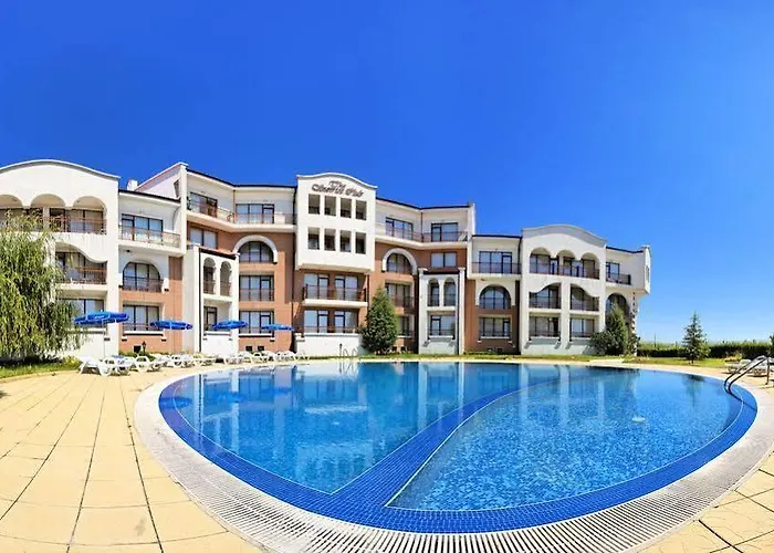 Отель Sunrise Club Apart 3*